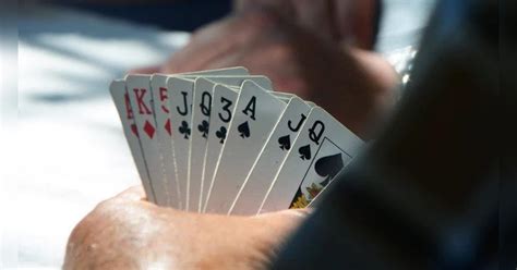 Common Poker Tells .